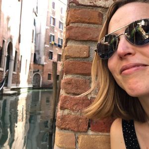 Meet your Posher, Sara